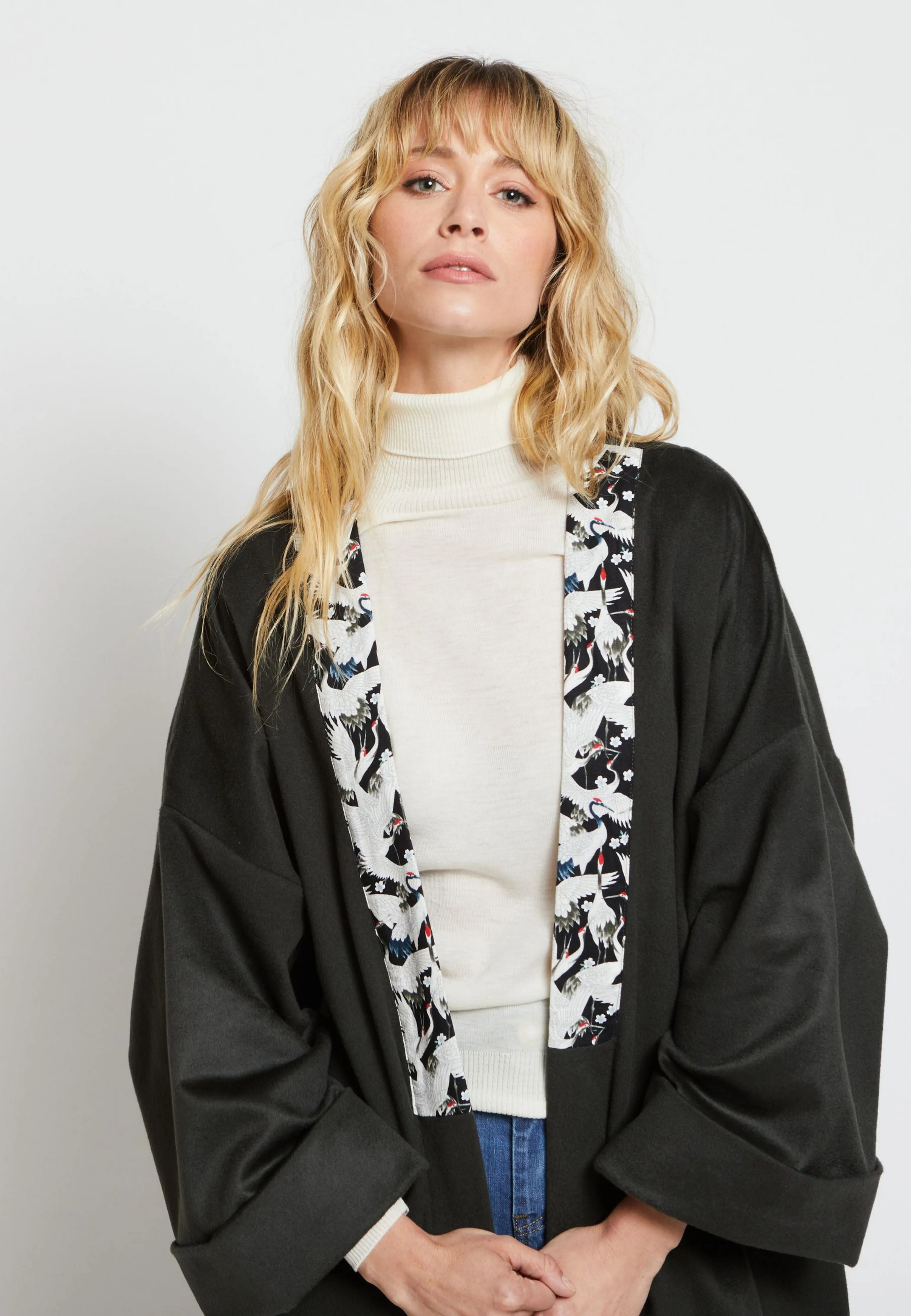 KIMONO WAKA CACHEMIRE UPCYCLÉ DÉTAIL TISSU JAPONAIS