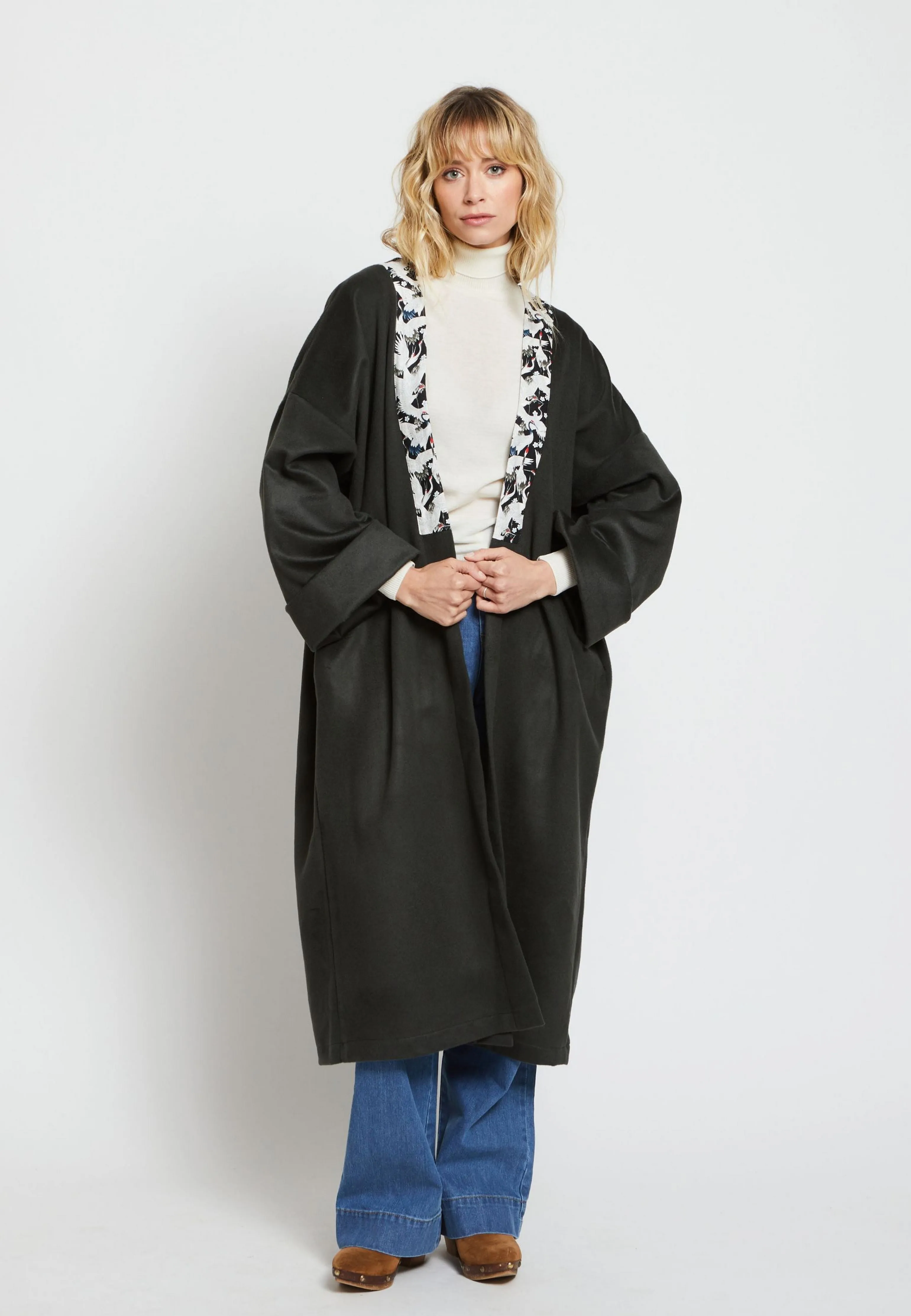 KIMONO WAKA CACHEMIRE UPCYCLÉ DÉTAIL TISSU JAPONAIS