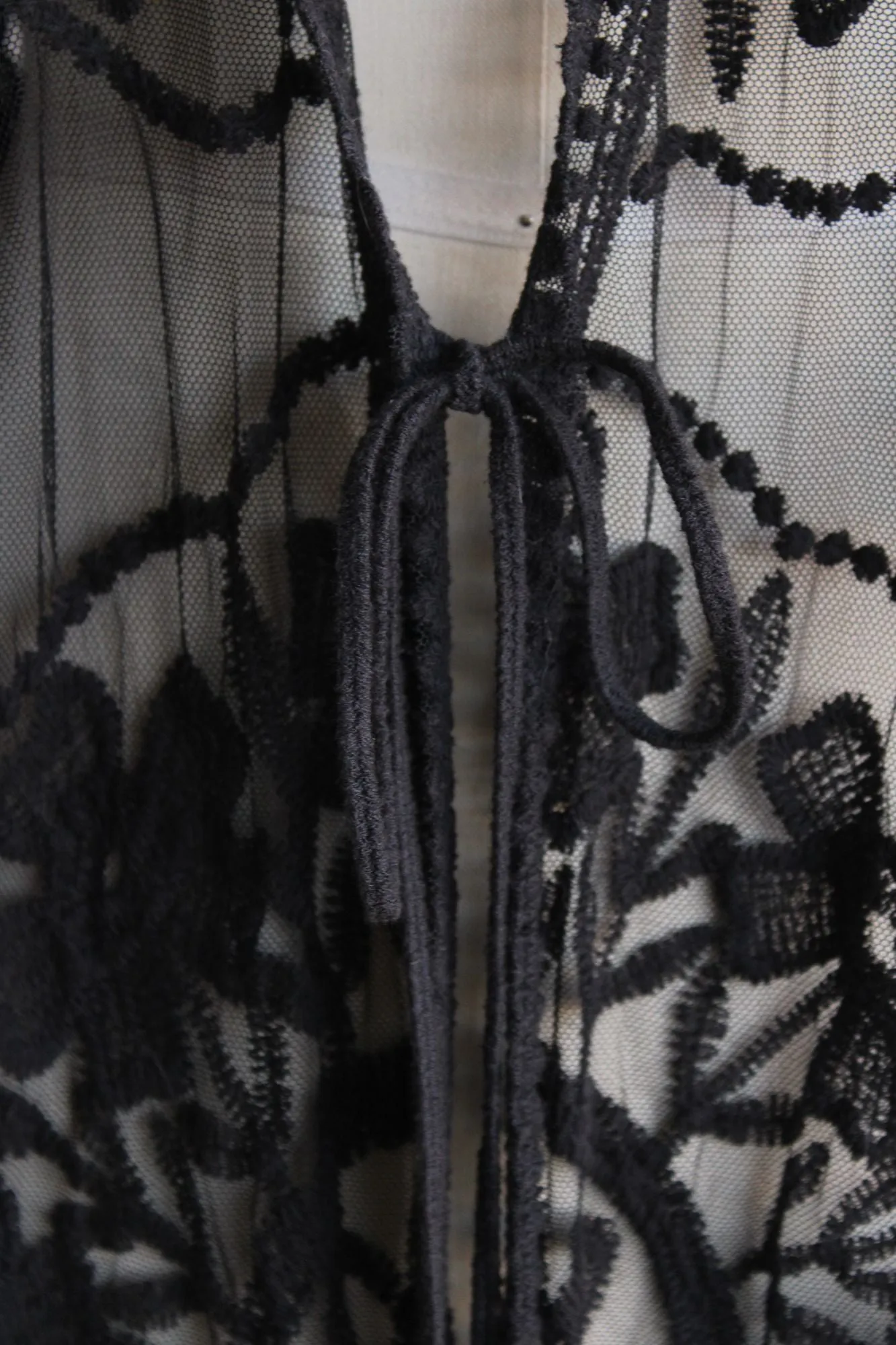 Kivenst Womens Lace Jacket, One Size, Black Lace Cover Up