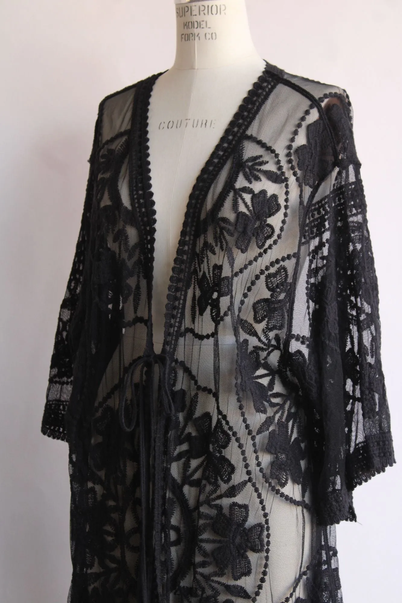 Kivenst Womens Lace Jacket, One Size, Black Lace Cover Up