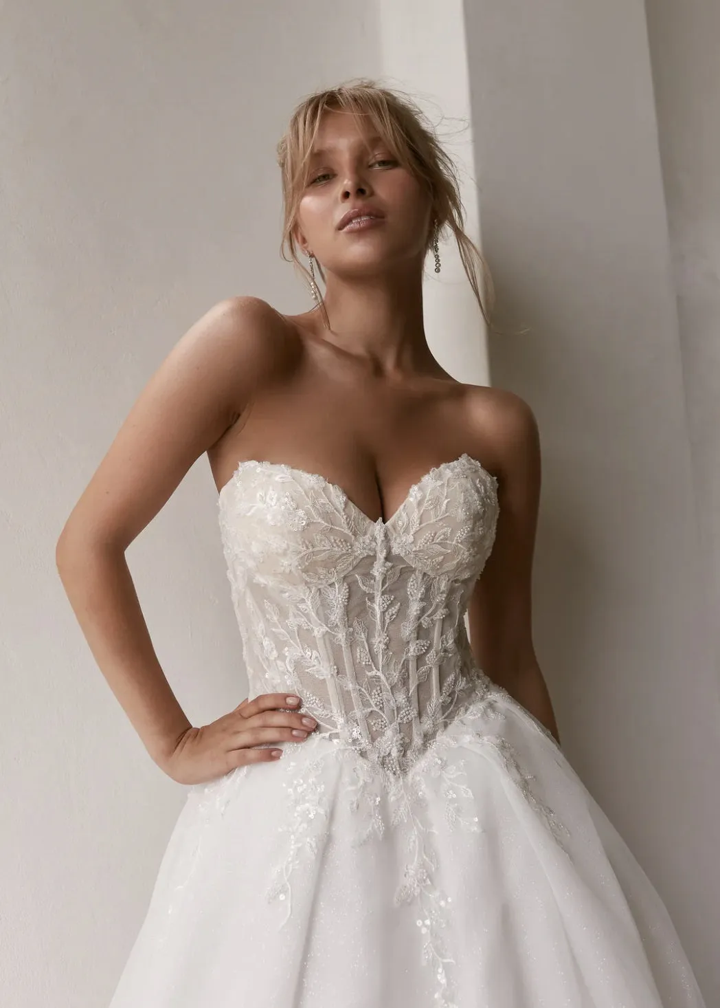 LUX | Tania Olsen *NEW*