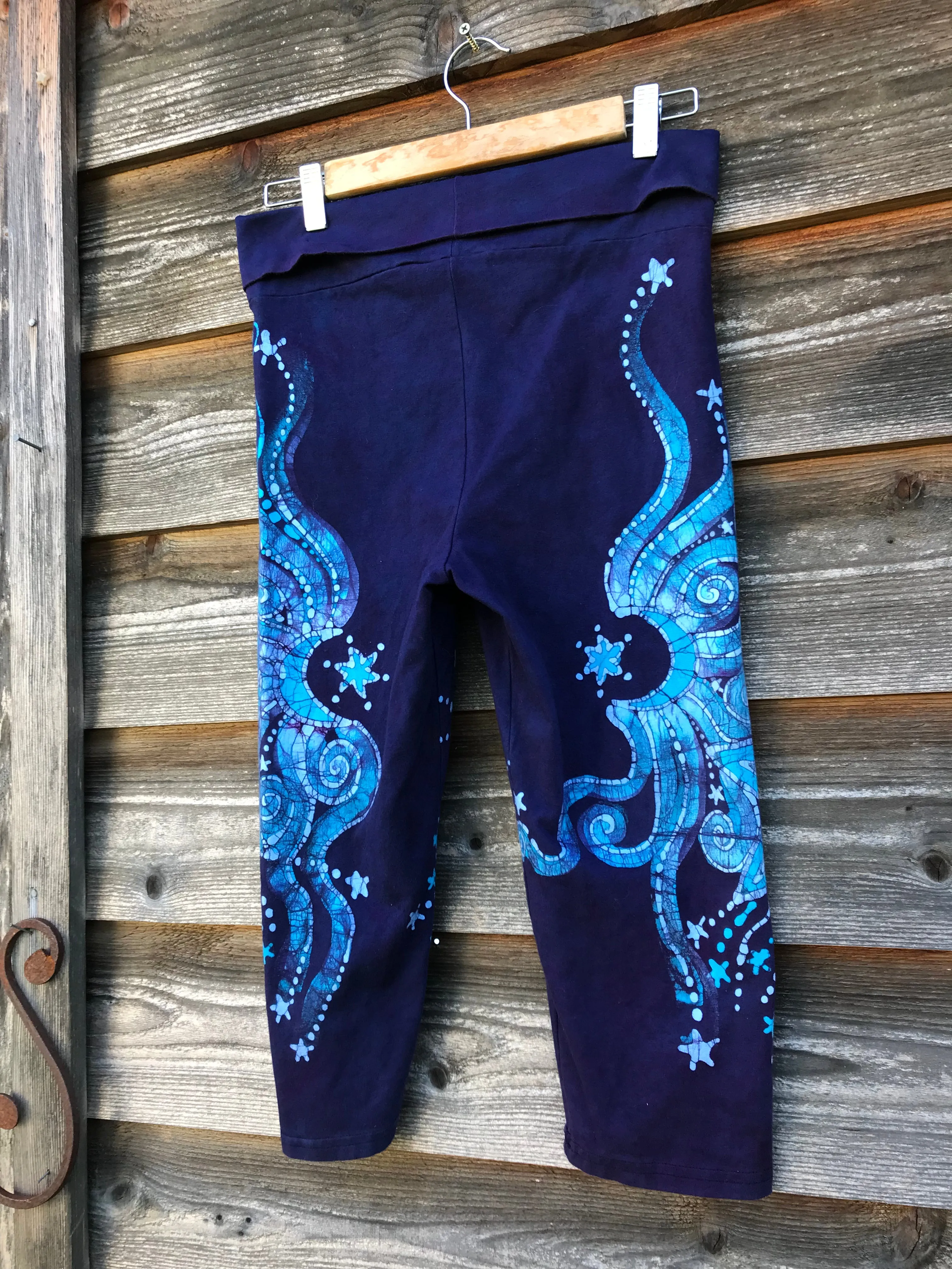 Moon Dancer Batik CAPRI Yoga Pants - Size MEDIUM