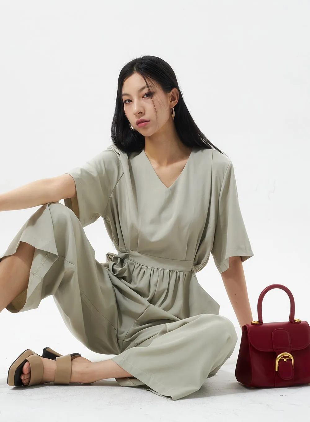 V-Neck Jumpsuit IU326